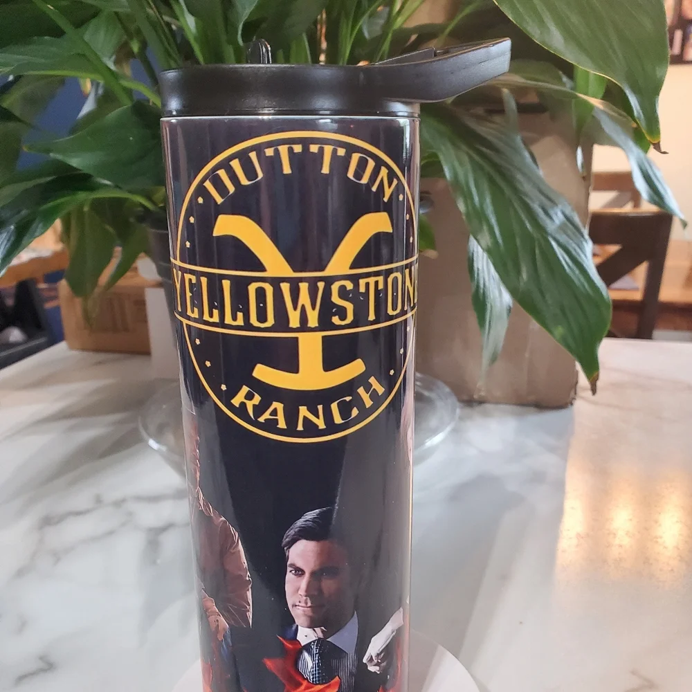 Yellowstone Dutton Ranch 20oz Tumbler with duo lids 🎉sale